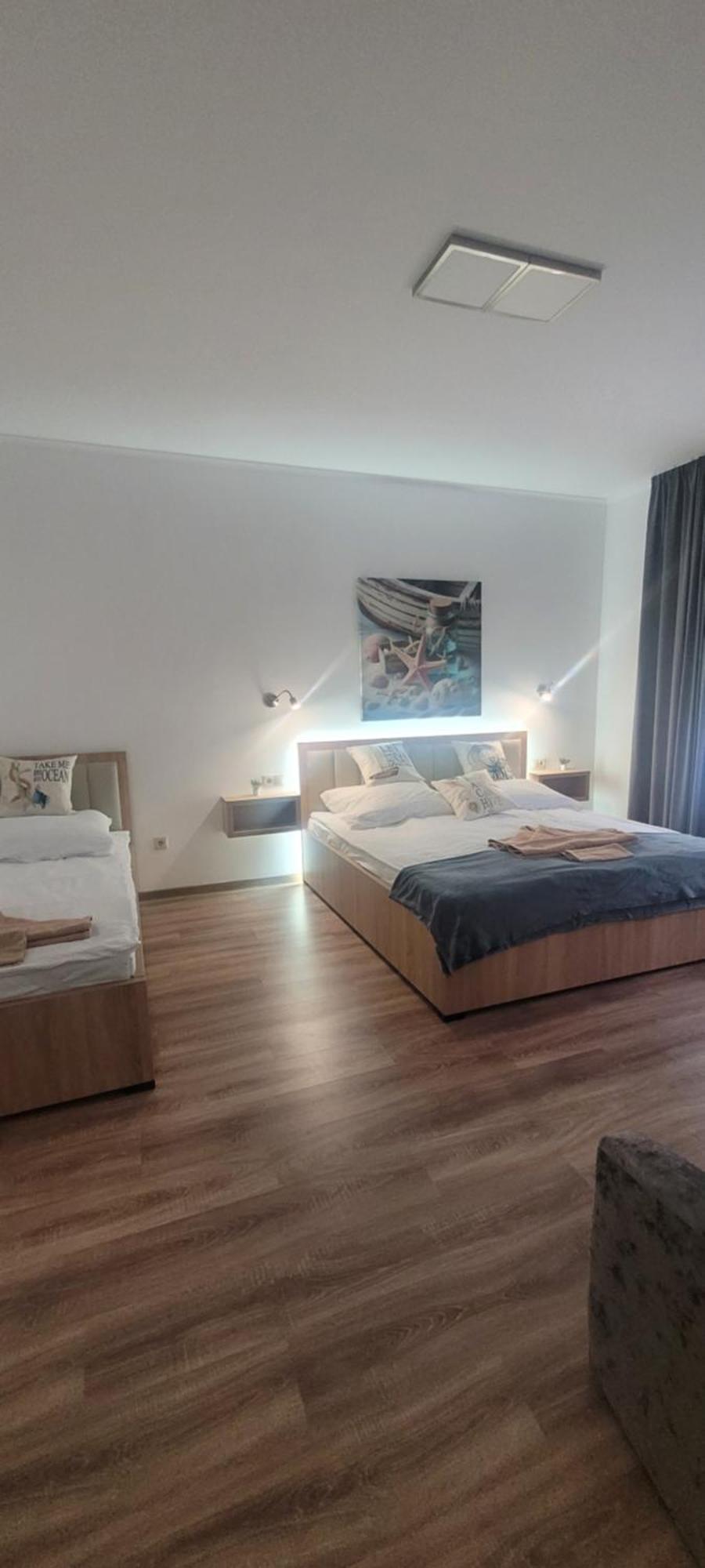 Csaladi Kikoeto Apartman ギュラ エクステリア 写真