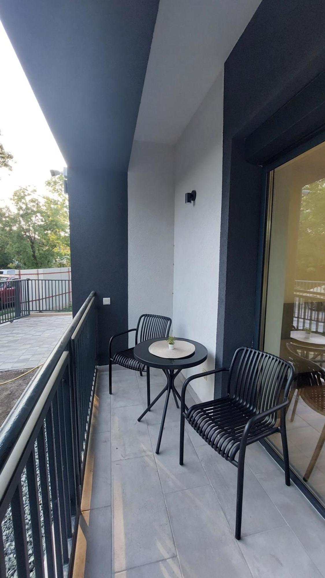 Csaladi Kikoeto Apartman ギュラ エクステリア 写真