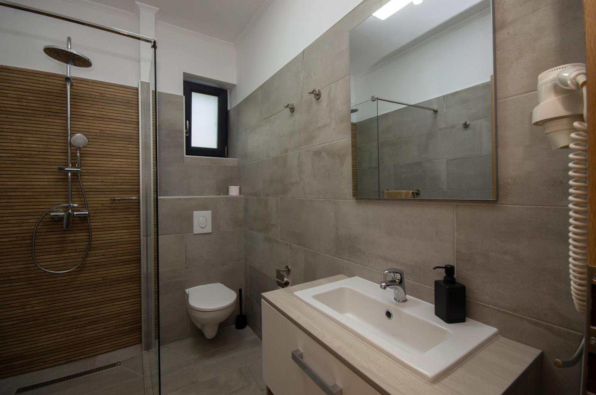 Csaladi Kikoeto Apartman ギュラ エクステリア 写真