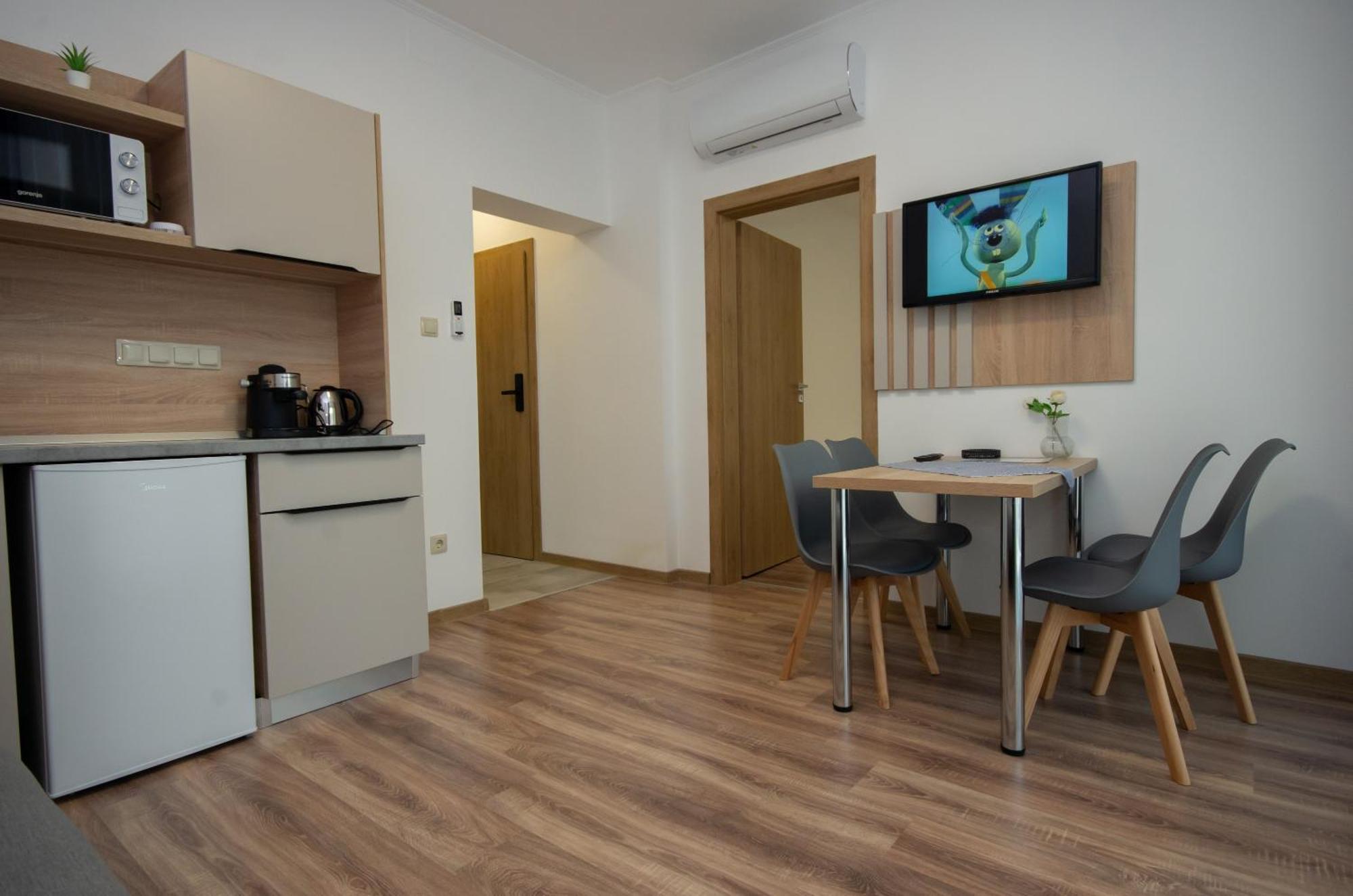Csaladi Kikoeto Apartman ギュラ エクステリア 写真